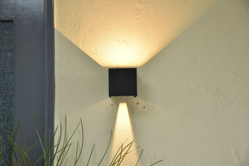 QADRA-wall lamp-DWPRO